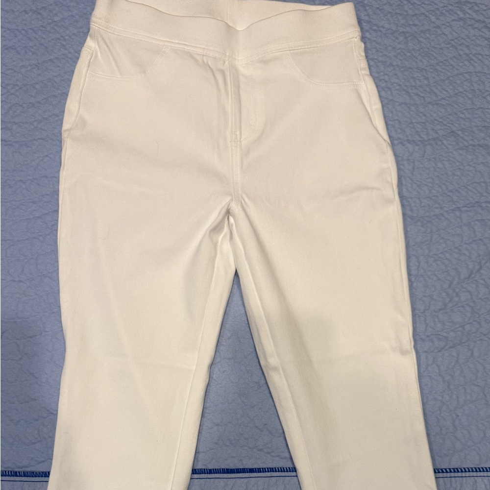 Time and Tru White Pants